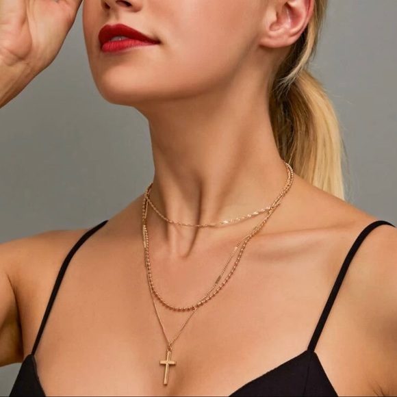 PinkBaeBoutique Jewelry - 3/$30 💛 Cross Layered Necklace